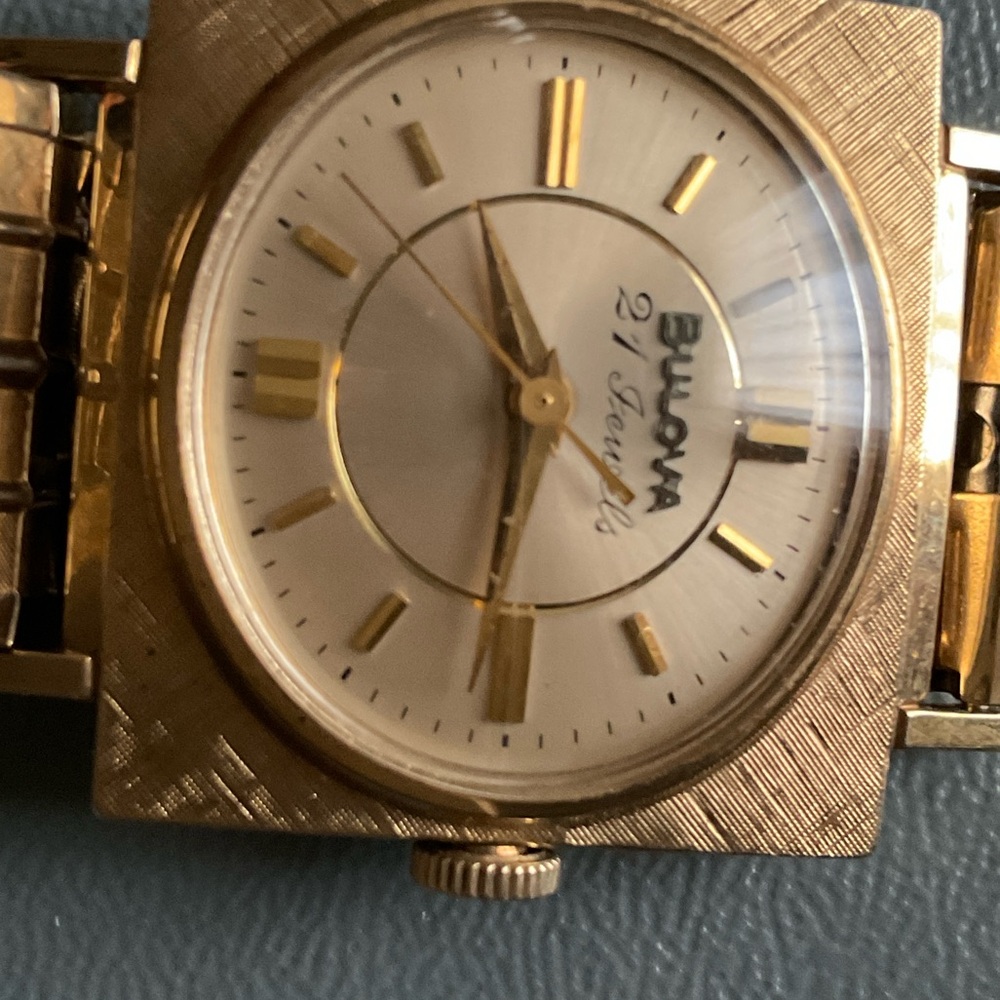 BULOVA 10k GF 21 JW BULOVA FROM MID-20TH MECHANICAL IN GOOD WORKING CONDITION